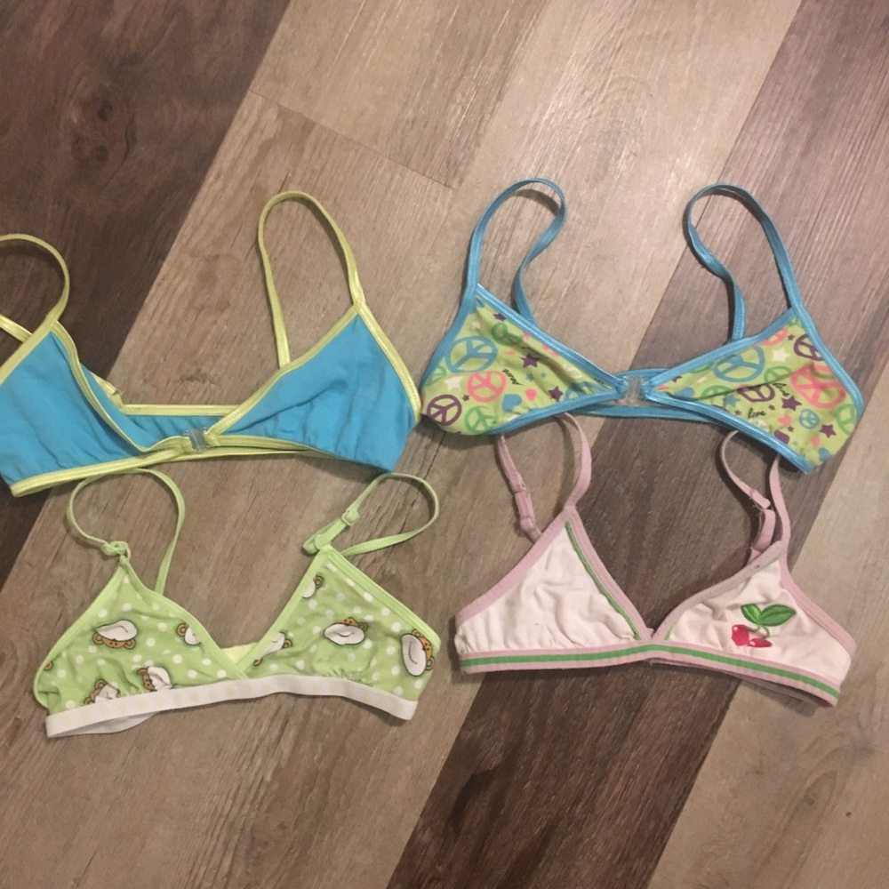 Girls training bra lot